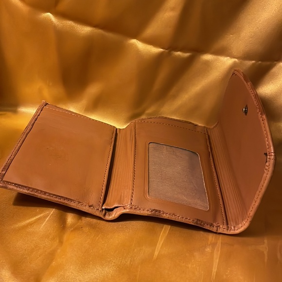 Sonoma Brown Woven Wallet - Picture 10 of 14